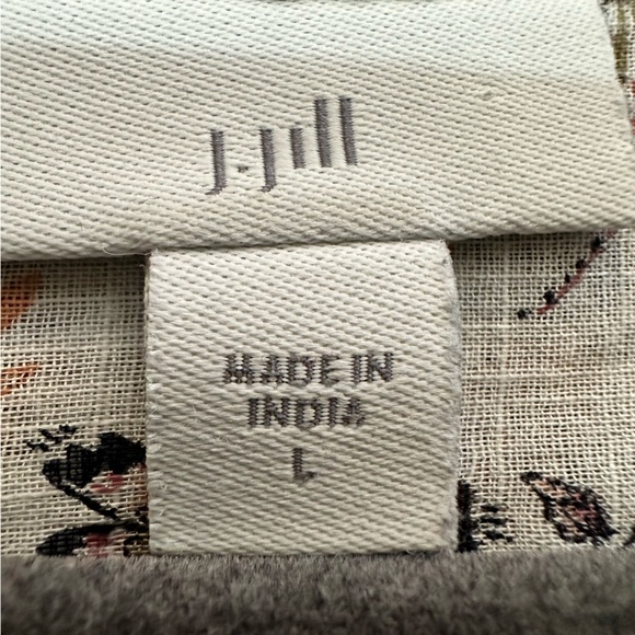 J. Jill white floral print long sleeve button down blouse size Large - Picture 5 of 13